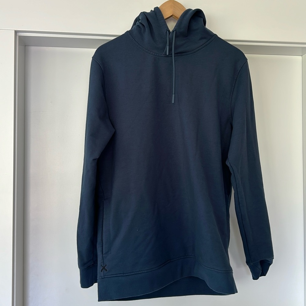 Cuts Mens hoodie Large.